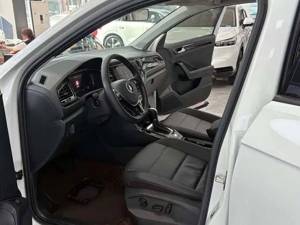 Volkswagen T-Roc 2022 из CN, фото 3