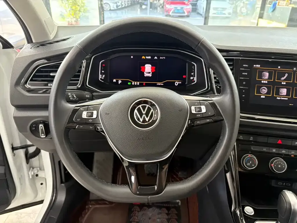 Volkswagen T-Roc 2022 из CN, фото 8