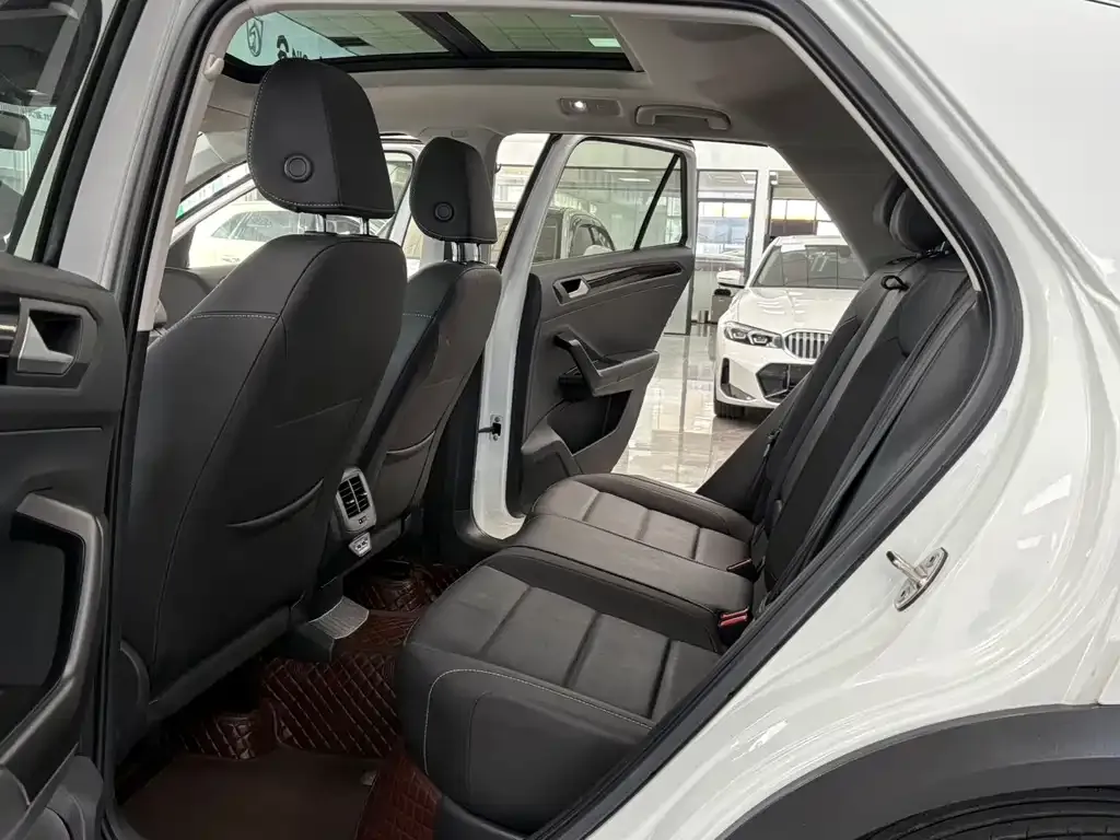 Volkswagen T-Roc 2022 из CN, фото 7