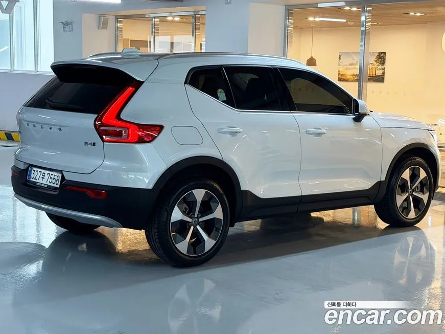 Volvo XC40 2025 из KR, фото 5