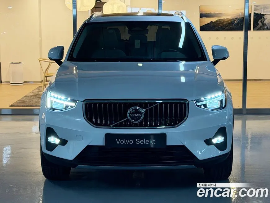 Volvo XC40 2025 из KR, фото 3