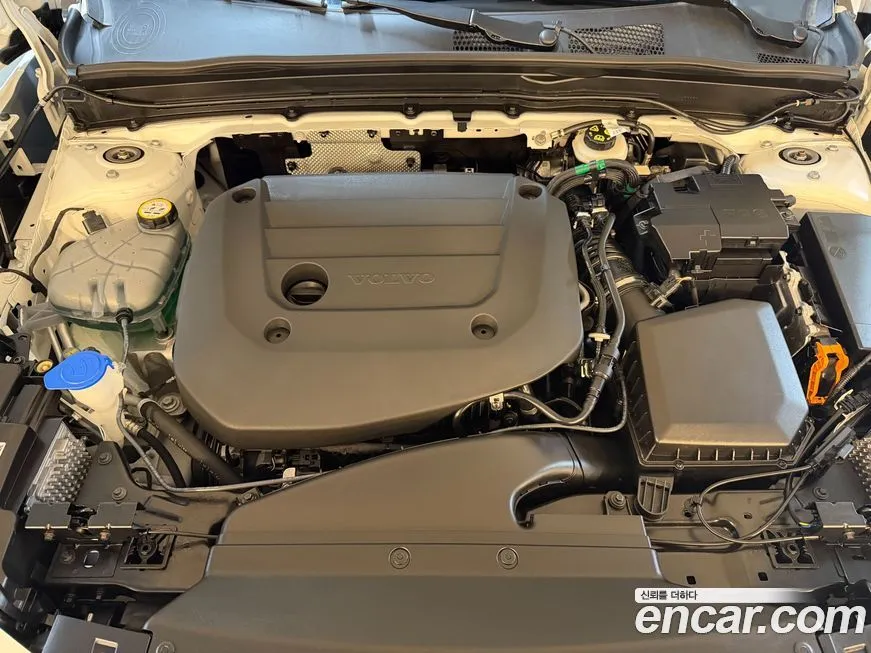 Volvo XC40 2025 из KR, фото 7