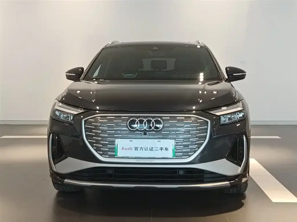 Audi Q4 e-tron — фото 6