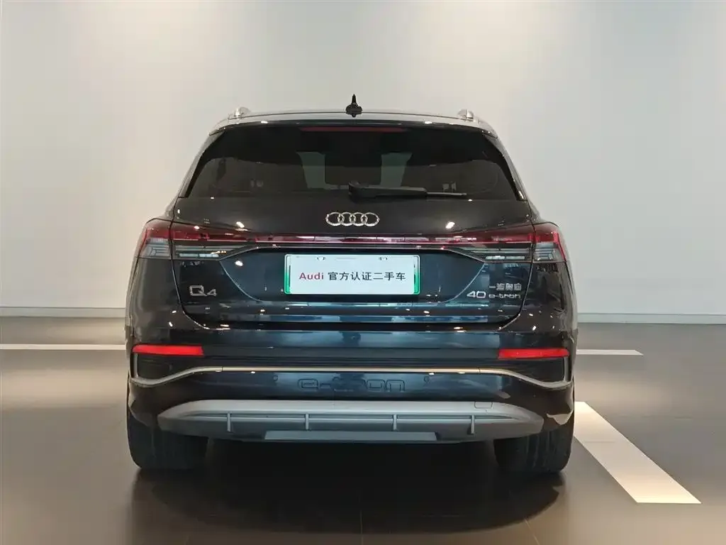 Audi Q4 e-tron — фото 5
