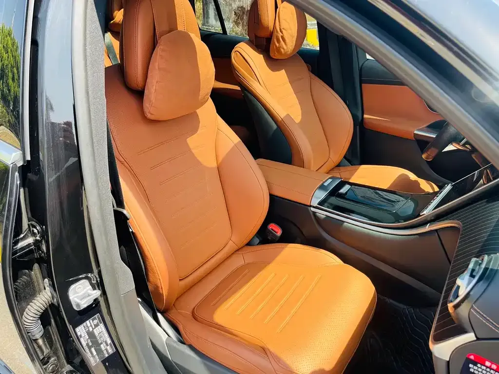 Mercedes-Benz GLC 2023 из CN, фото 2