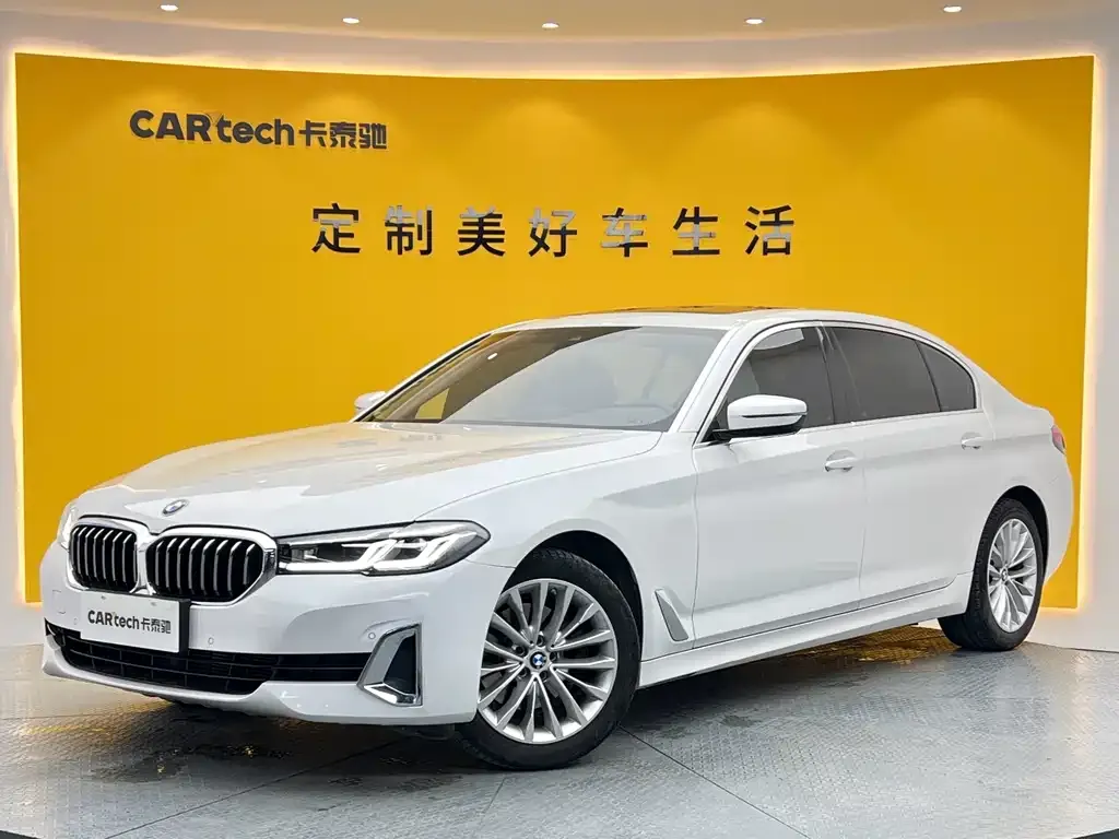 BMW 5 Series — фото 1