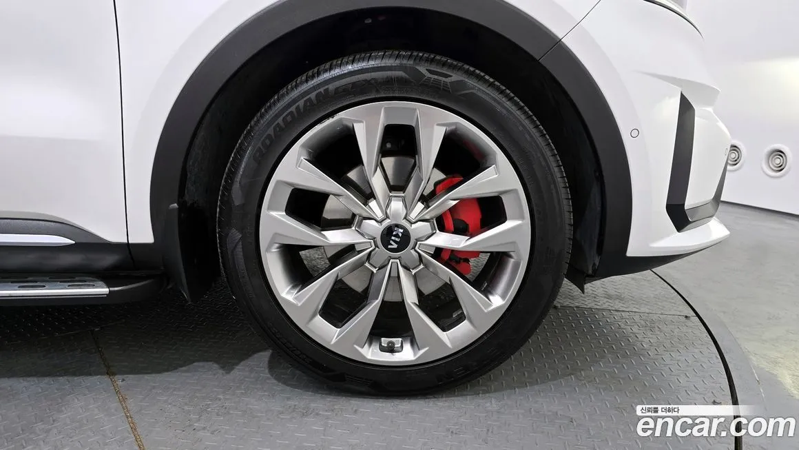 Kia Sorento — фото 6