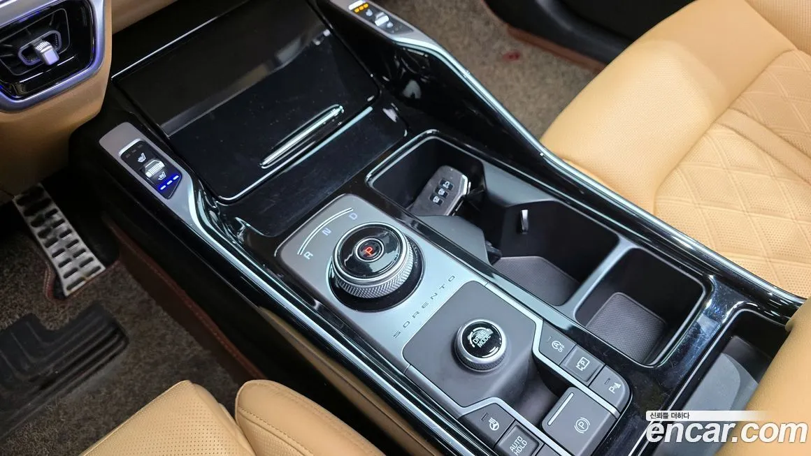 Kia Sorento — фото 7