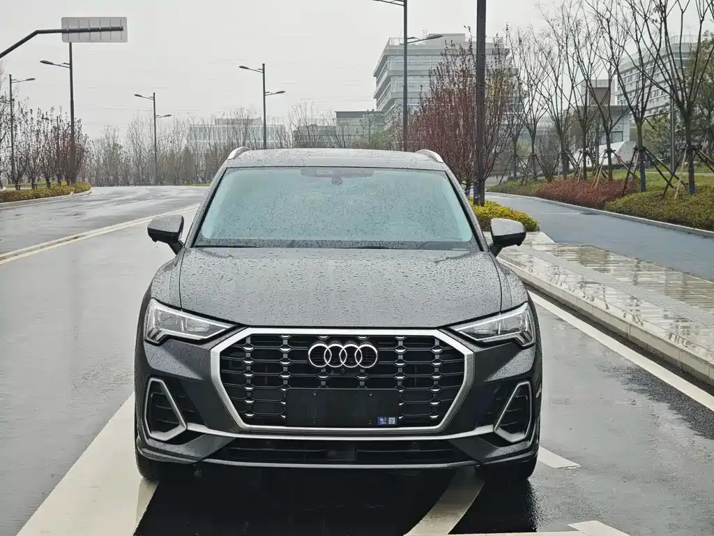 Audi Q3 2023 из CN, фото 9