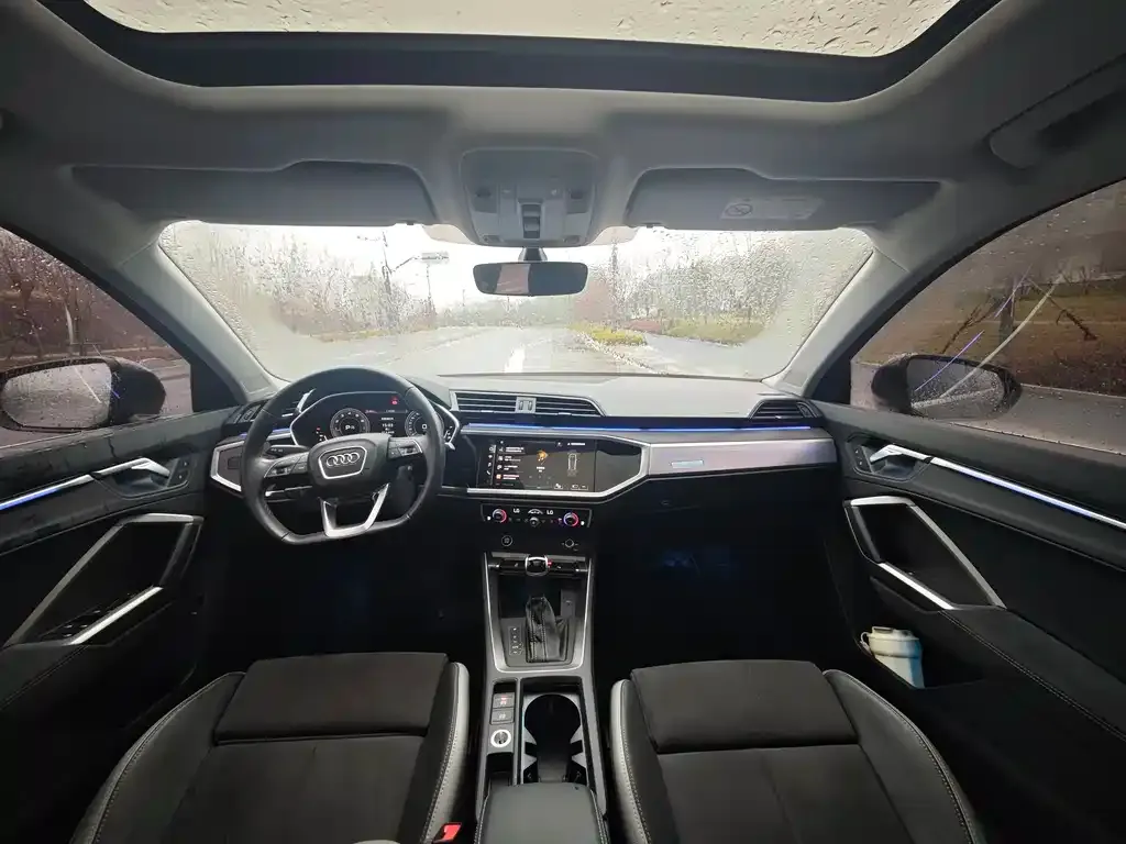 Audi Q3 2023 из CN, фото 3