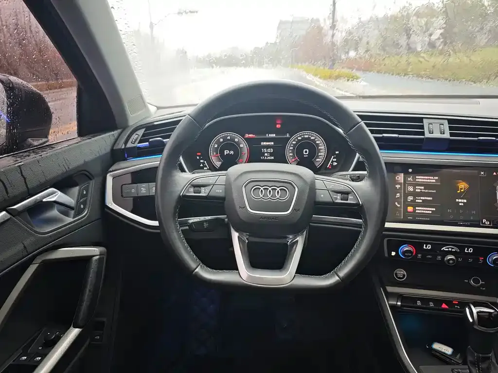 Audi Q3 2023 из CN, фото 7