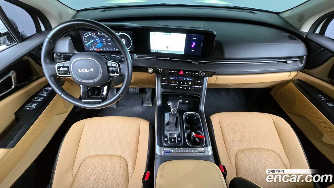 Kia Carnival — фото 7