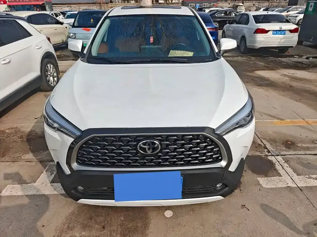 Toyota Corolla Cross 2022 из CN, фото 6
