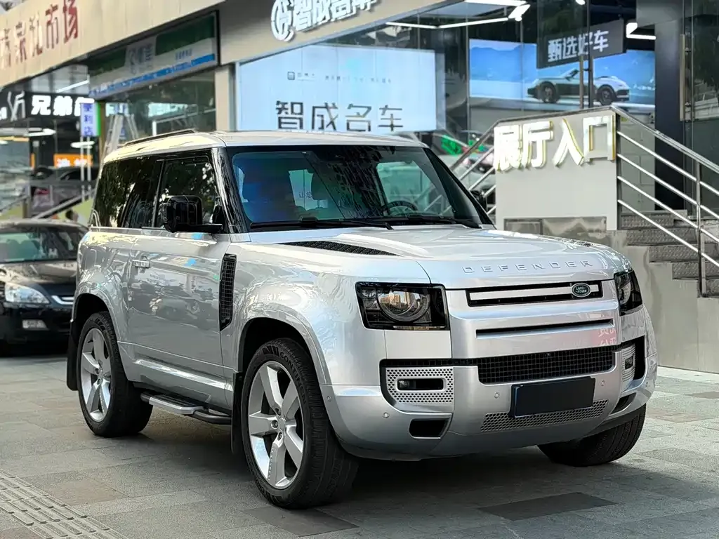 Land Rover Defender — фото 9