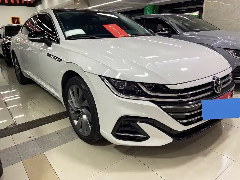 Volkswagen CC 2023 из CN, фото 3