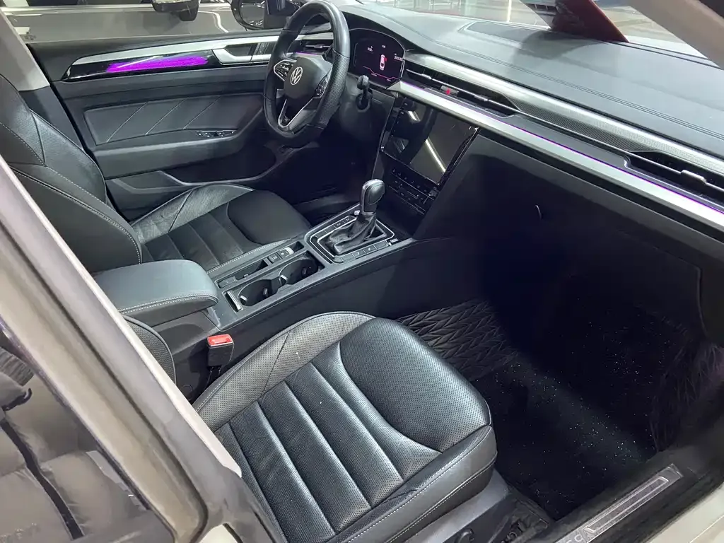 Volkswagen CC 2023 из CN, фото 7