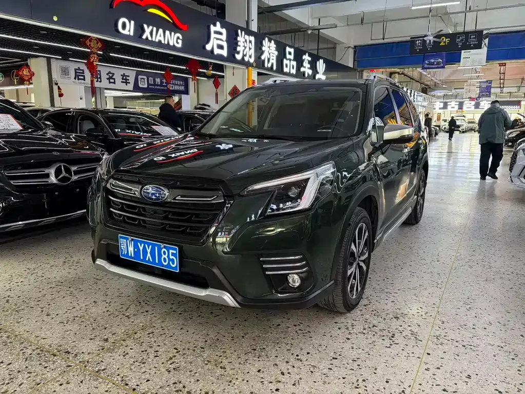 Subaru Forester — фото 1