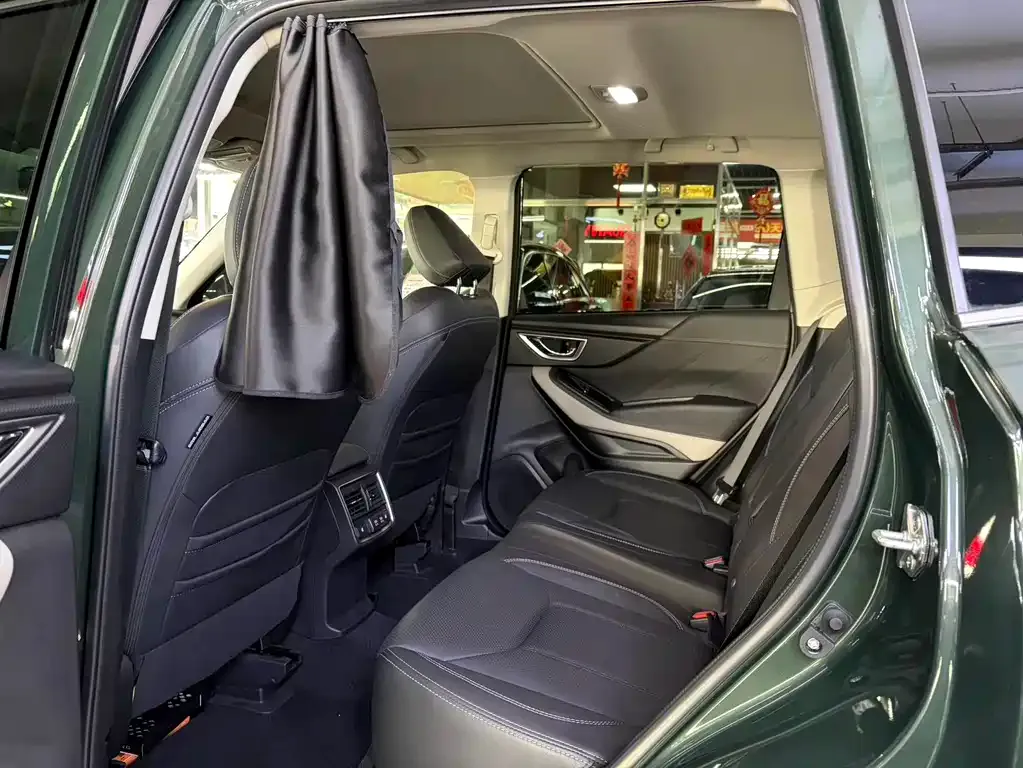 Subaru Forester — фото 9