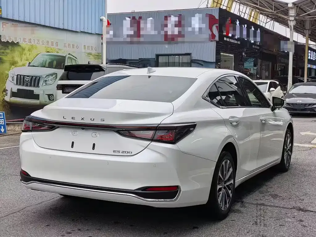 Lexus ES 2025 из CN, фото 9