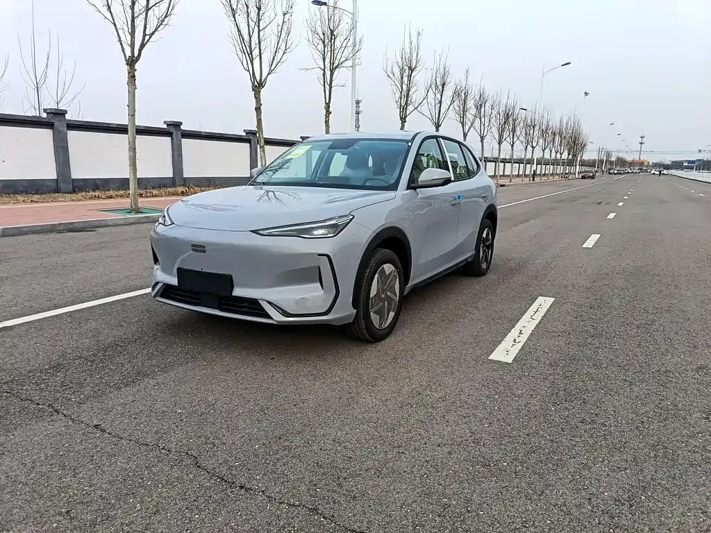Geely Galaxy E5 — фото 1