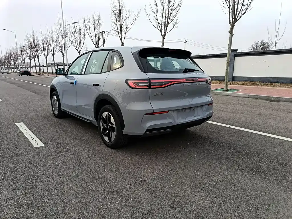 Geely Galaxy E5 — фото 8