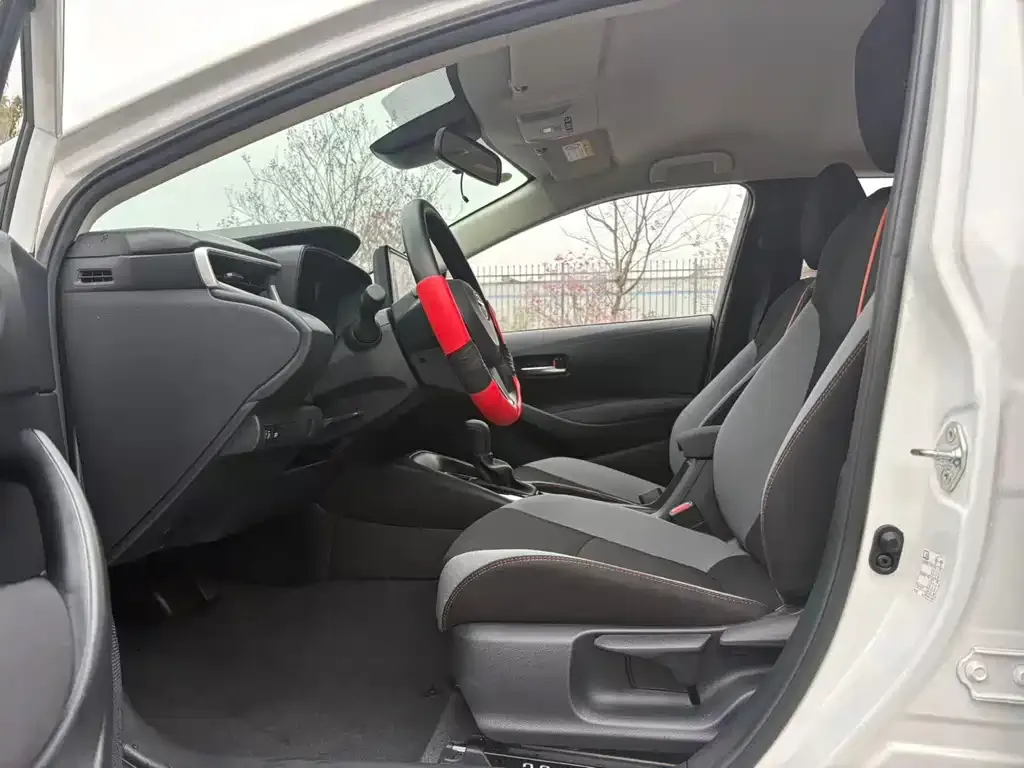 Toyota Corolla 2024 из CN, фото 3