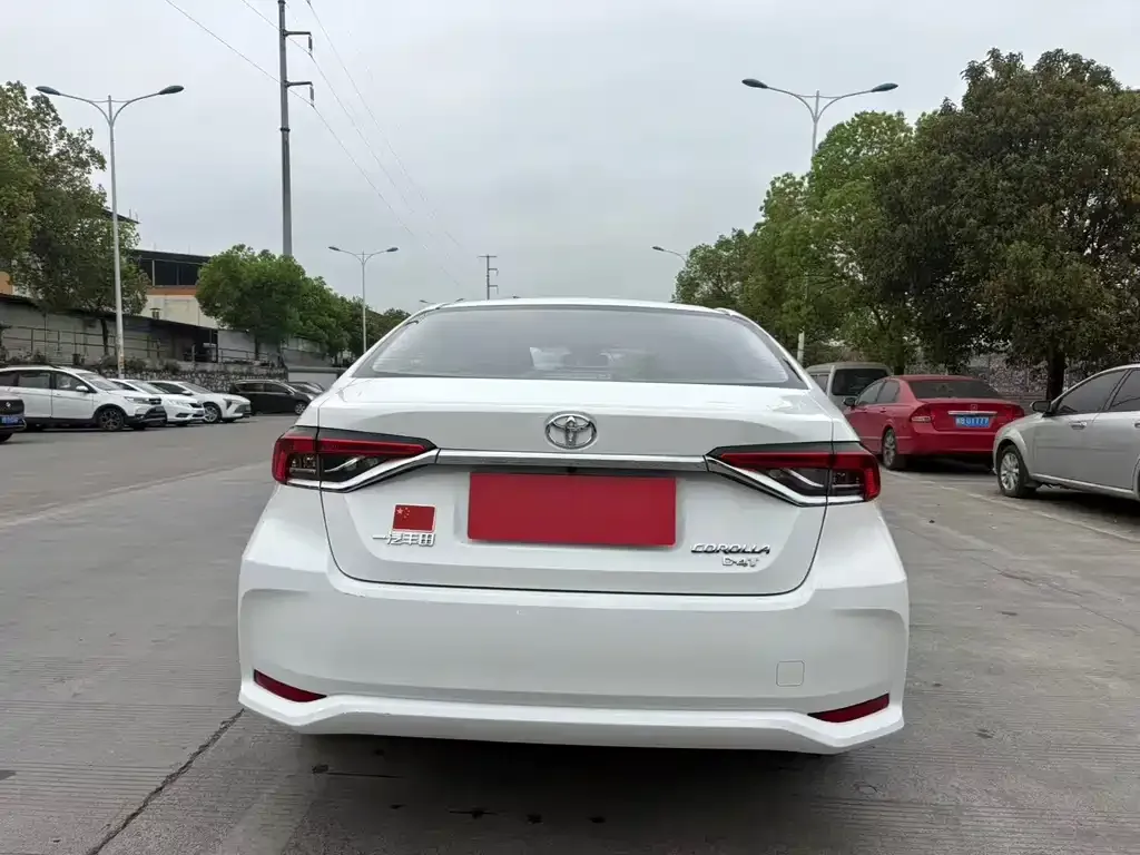 Toyota Corolla 2024 из CN, фото 9