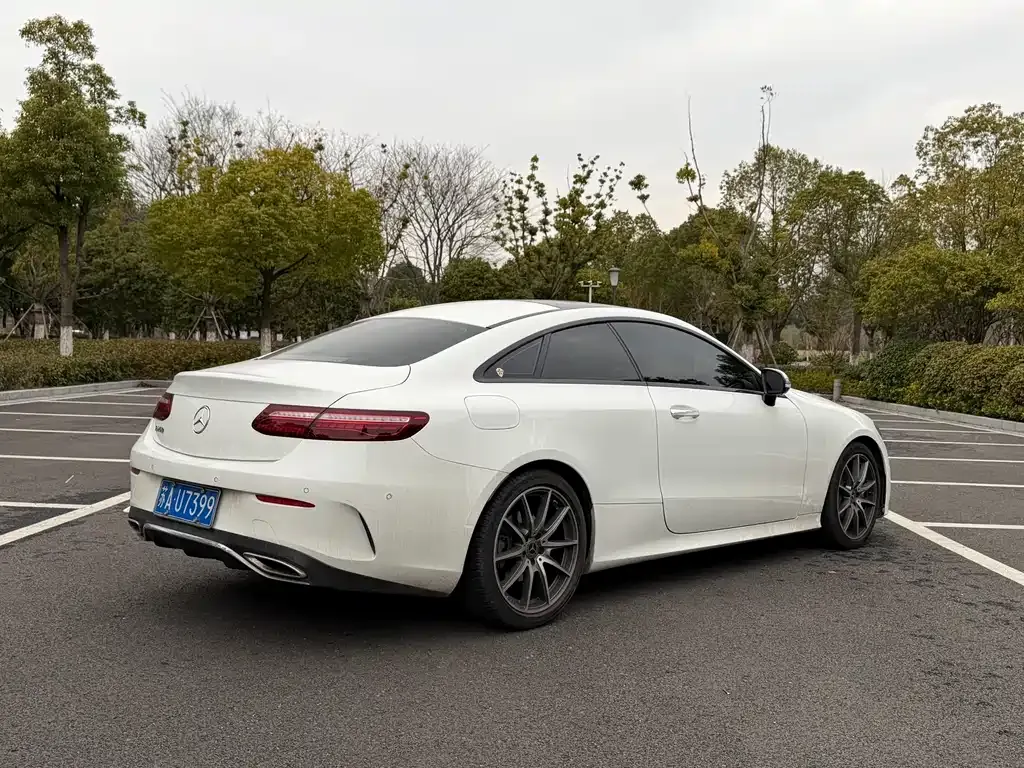 Mercedes-Benz E-Class (Import) — фото 3