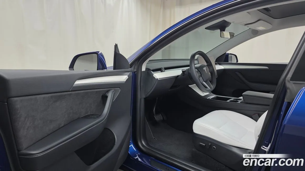 Tesla Model Y 2023 из KR, фото 9