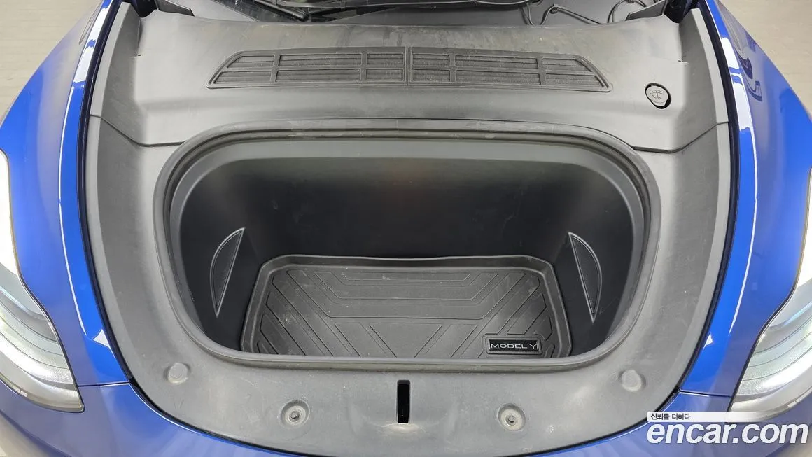Tesla Model Y 2023 из KR, фото 10