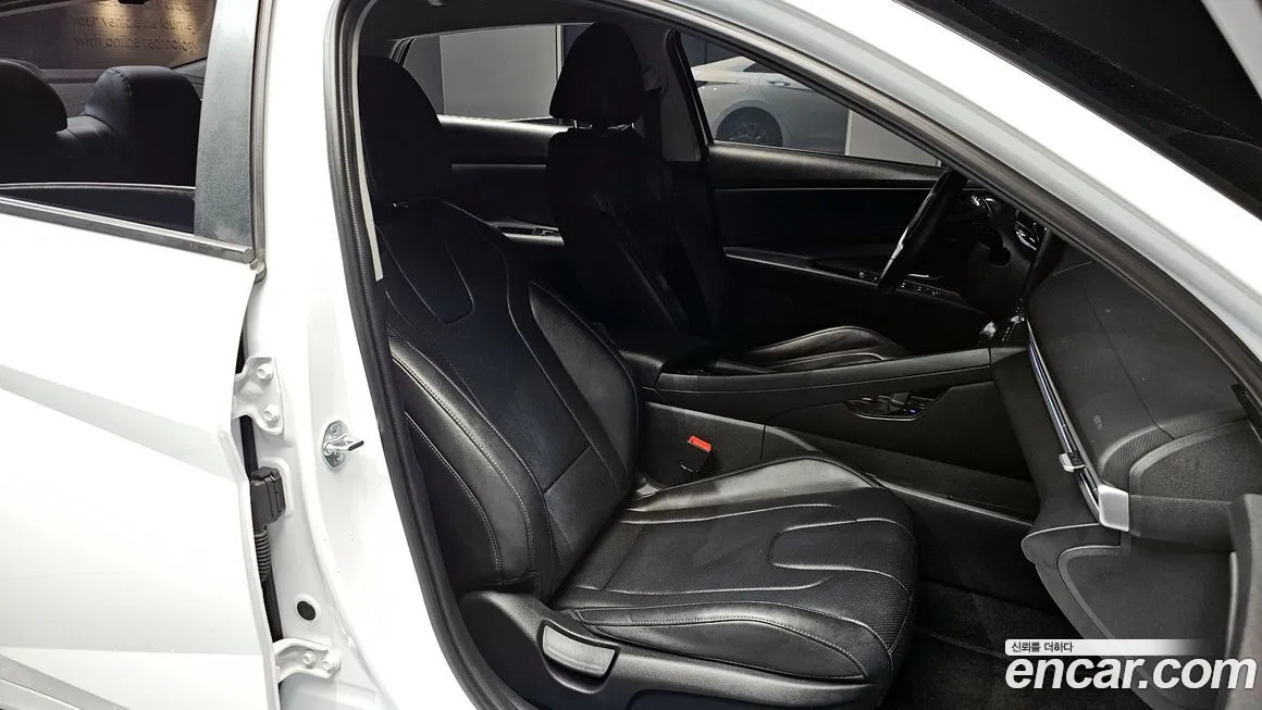 Hyundai AVANTE — фото 9