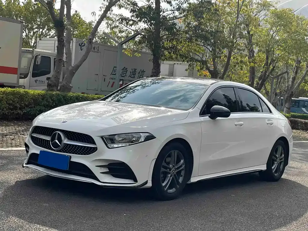 Mercedes-Benz A-Class — фото 1