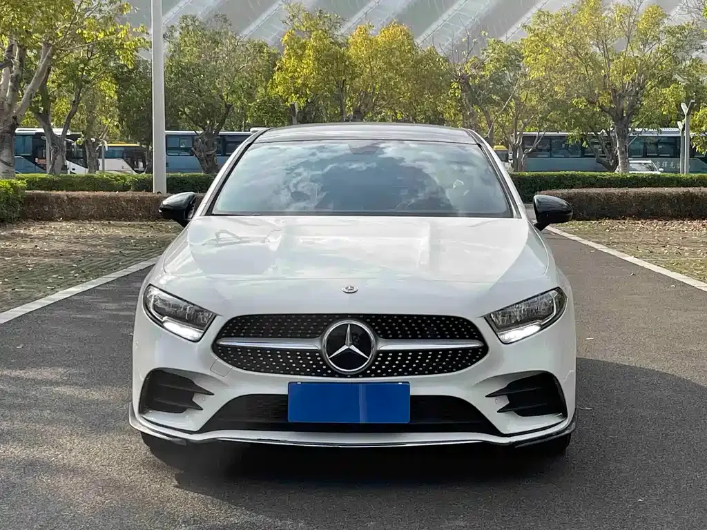 Mercedes-Benz A-Class — фото 9