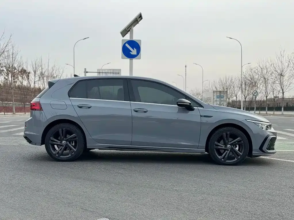 Volkswagen Golf 2021 из CN, фото 10