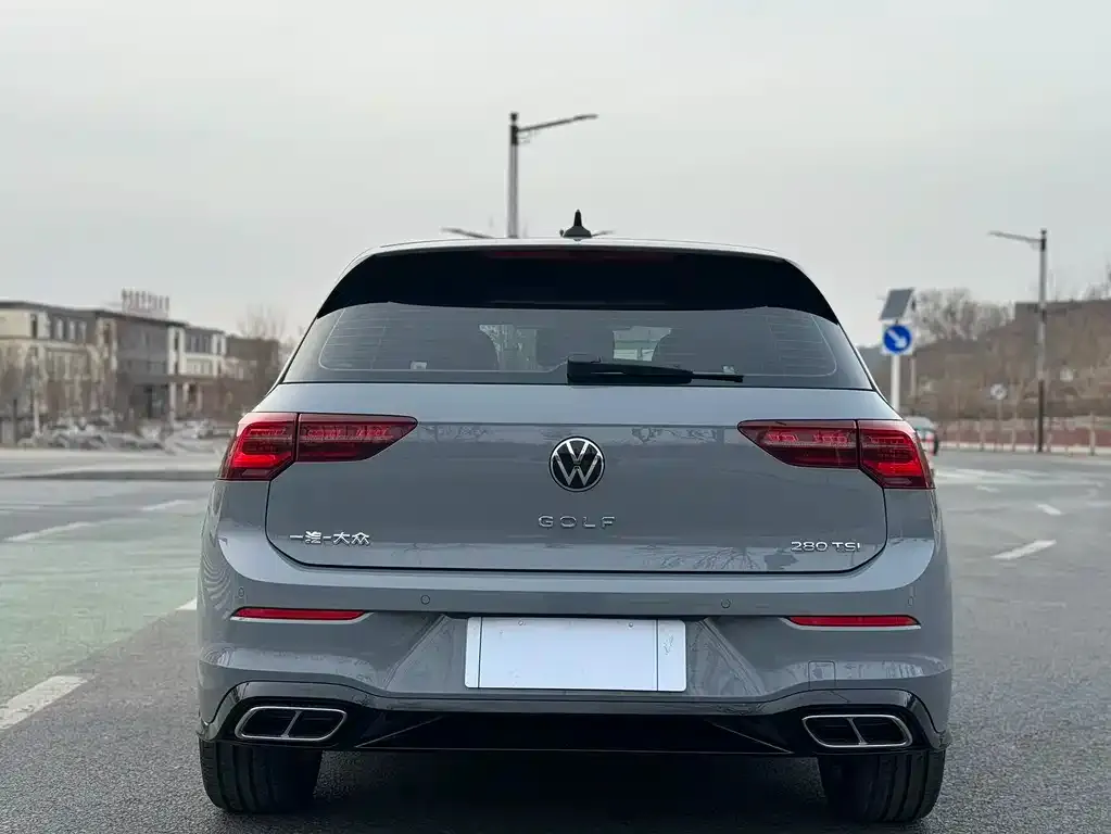 Volkswagen Golf 2021 из CN, фото 4