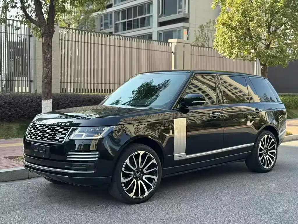 Land Rover Range Rover — фото 1
