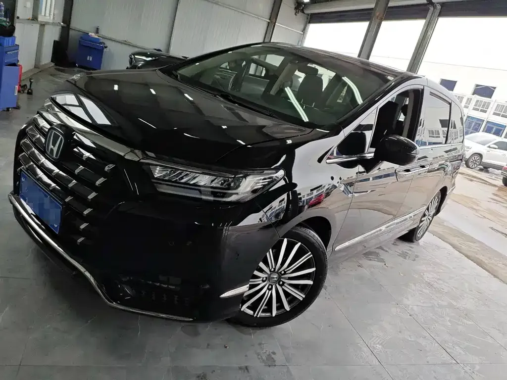 Honda Elysion 2022 из CN, фото 1