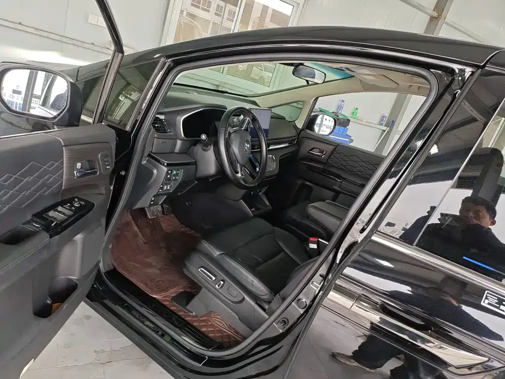 Honda Elysion 2022 из CN, фото 4