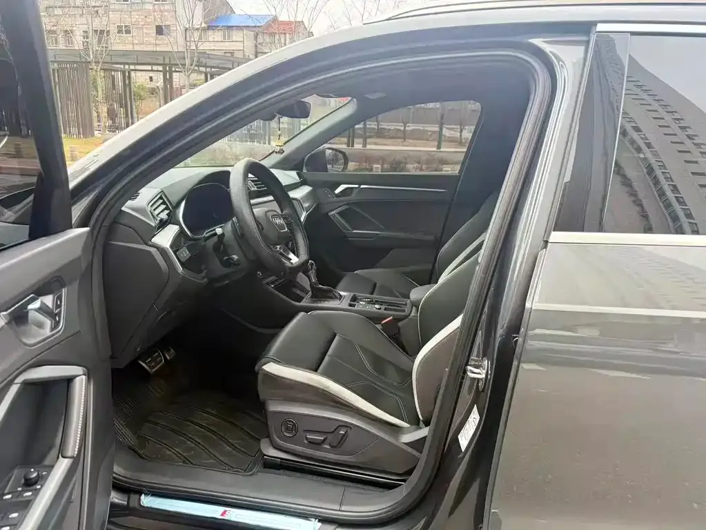 Audi Q3 2024 из CN, фото 7