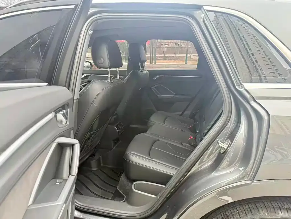 Audi Q3 2024 из CN, фото 3