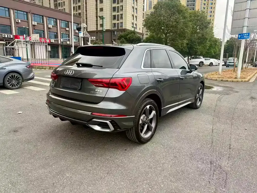 Audi Q3 2024 из CN, фото 9