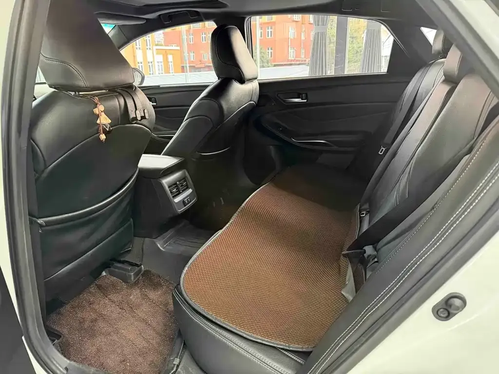 Toyota Avalon 2021 из CN, фото 8