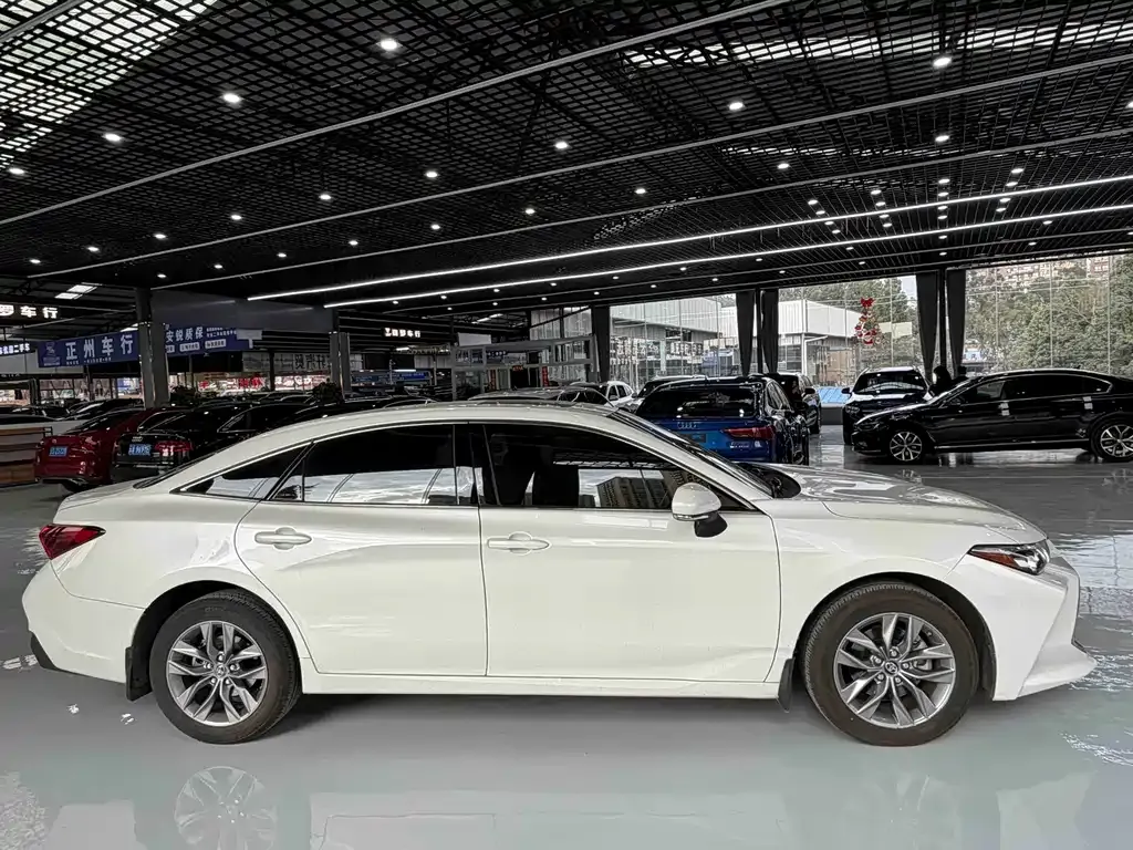 Toyota Avalon 2021 из CN, фото 9