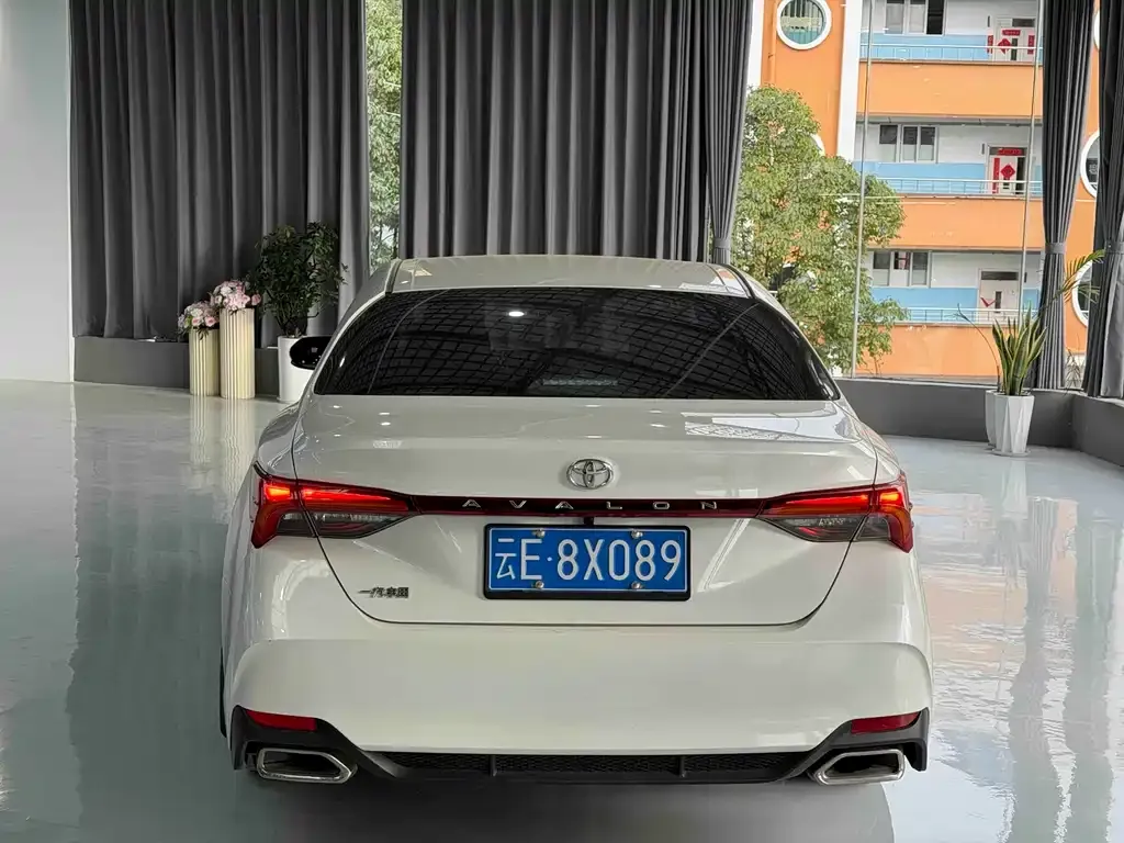 Toyota Avalon 2021 из CN, фото 7