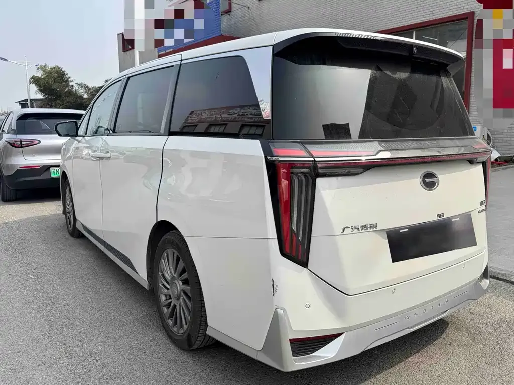 GAC Motor Trumpchi M8 — фото 10