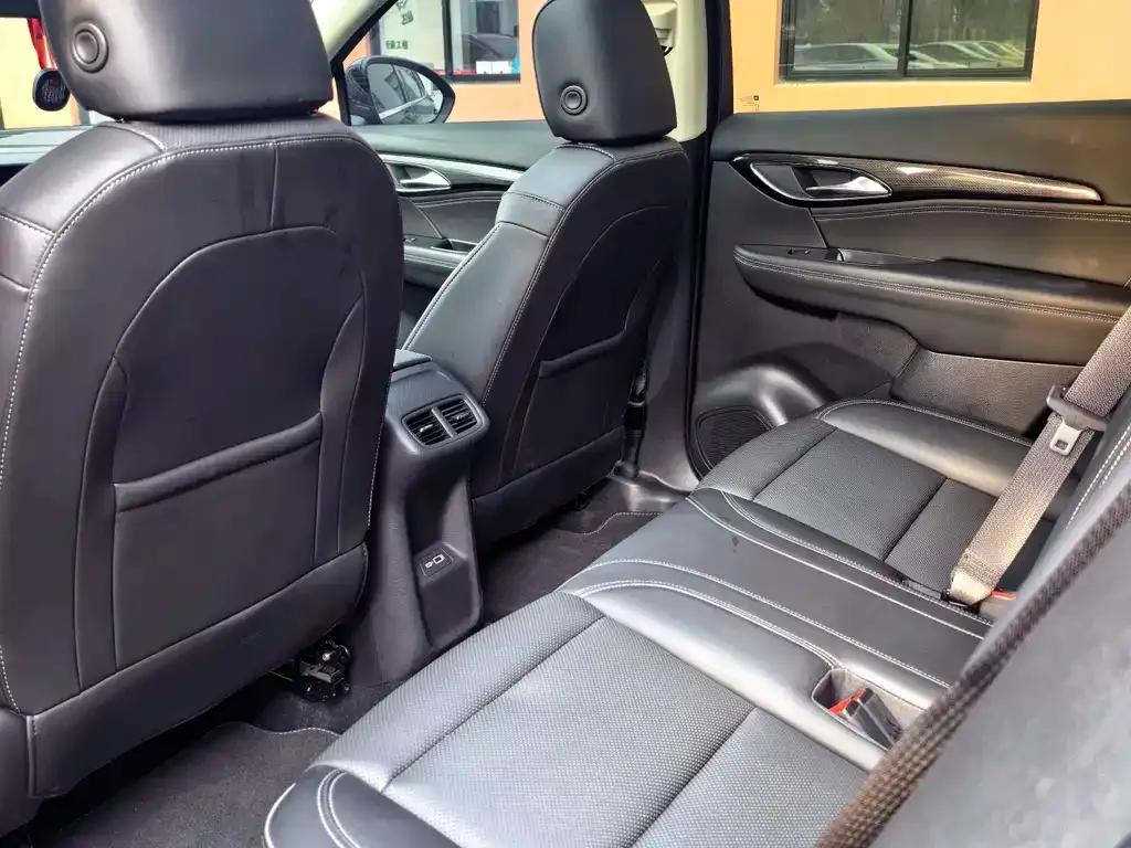 Buick Envision Plus — фото 3