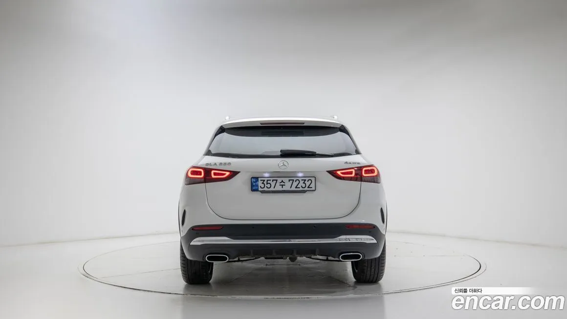 Mercedes-Benz GLA-Class — фото 7