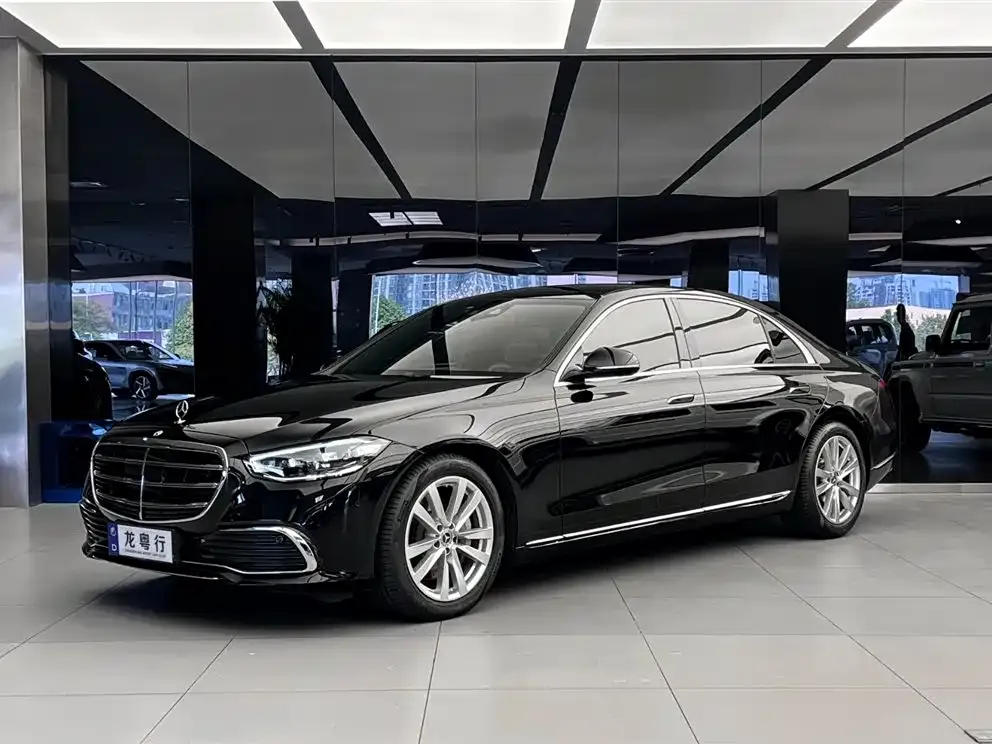 Mercedes-Benz S-Class — фото 1