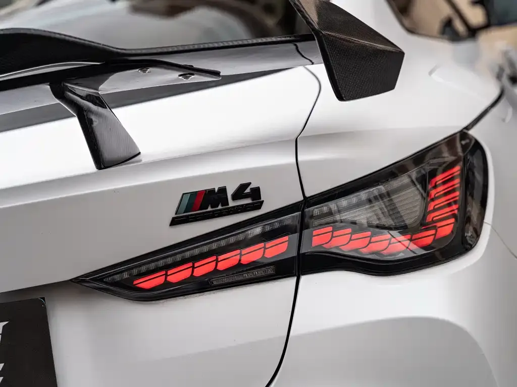 BMW M4 — фото 5
