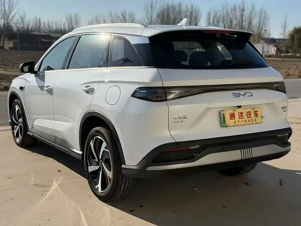 BYD Seal 05 DM-i — фото 7
